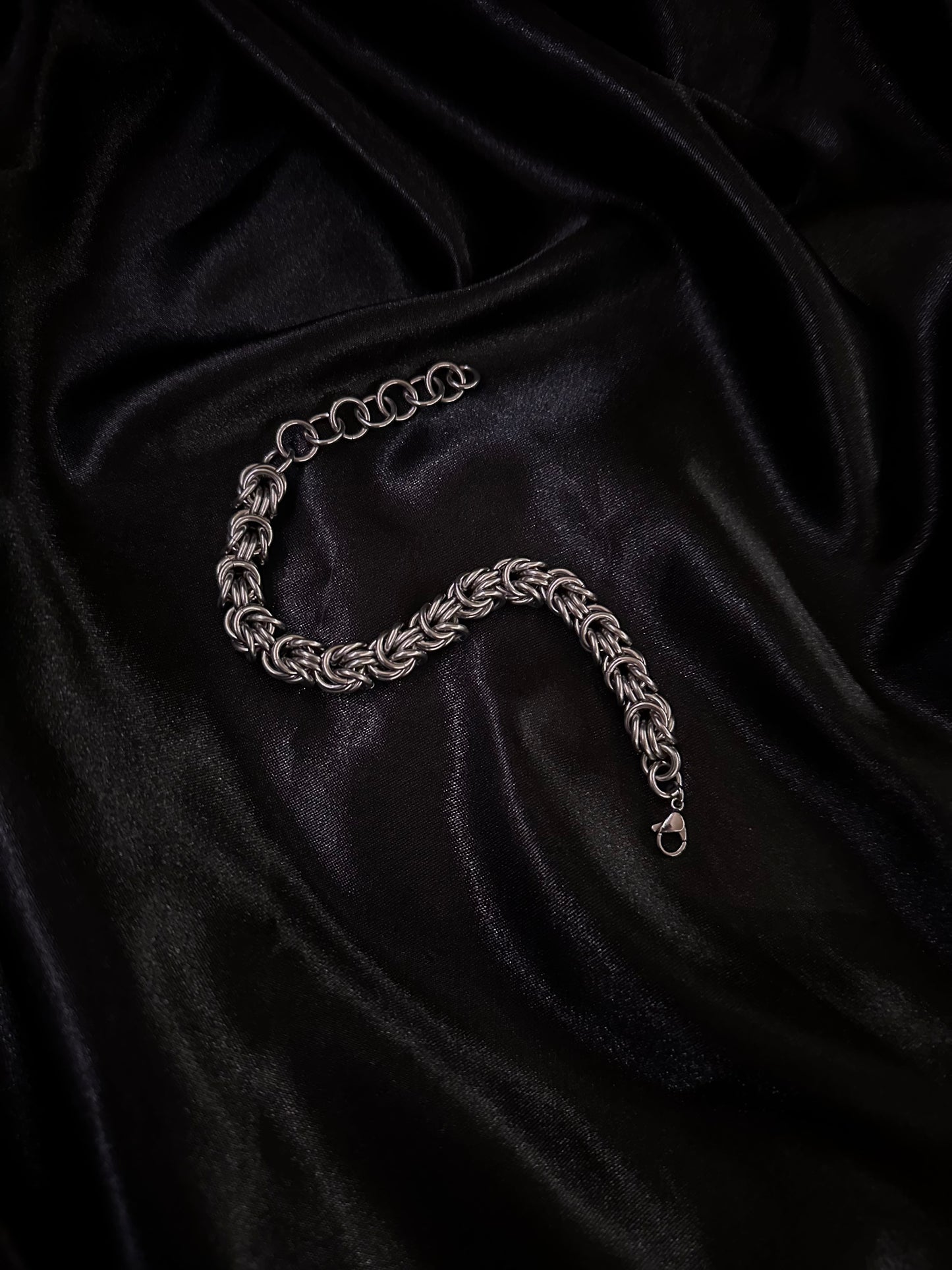 𝕲𝖔𝖑𝖌𝖔𝖙𝖍𝖆 𝕭𝖗𝖆𝖈𝖊𝖑𝖊𝖙