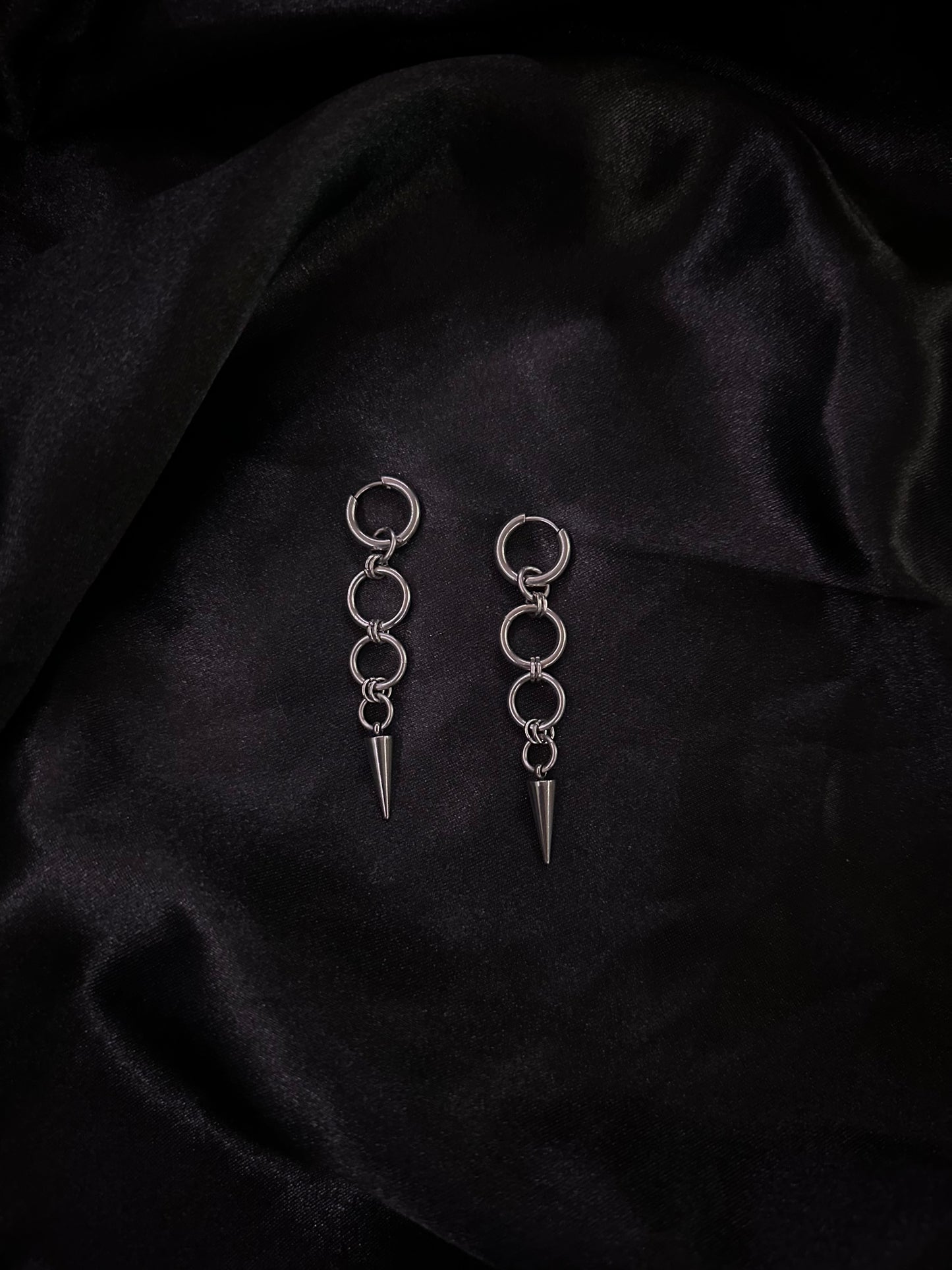 𝕯𝖊𝖒𝖊𝖙𝖊𝖗 𝕰𝖆𝖗𝖗𝖎𝖓𝖌𝖘