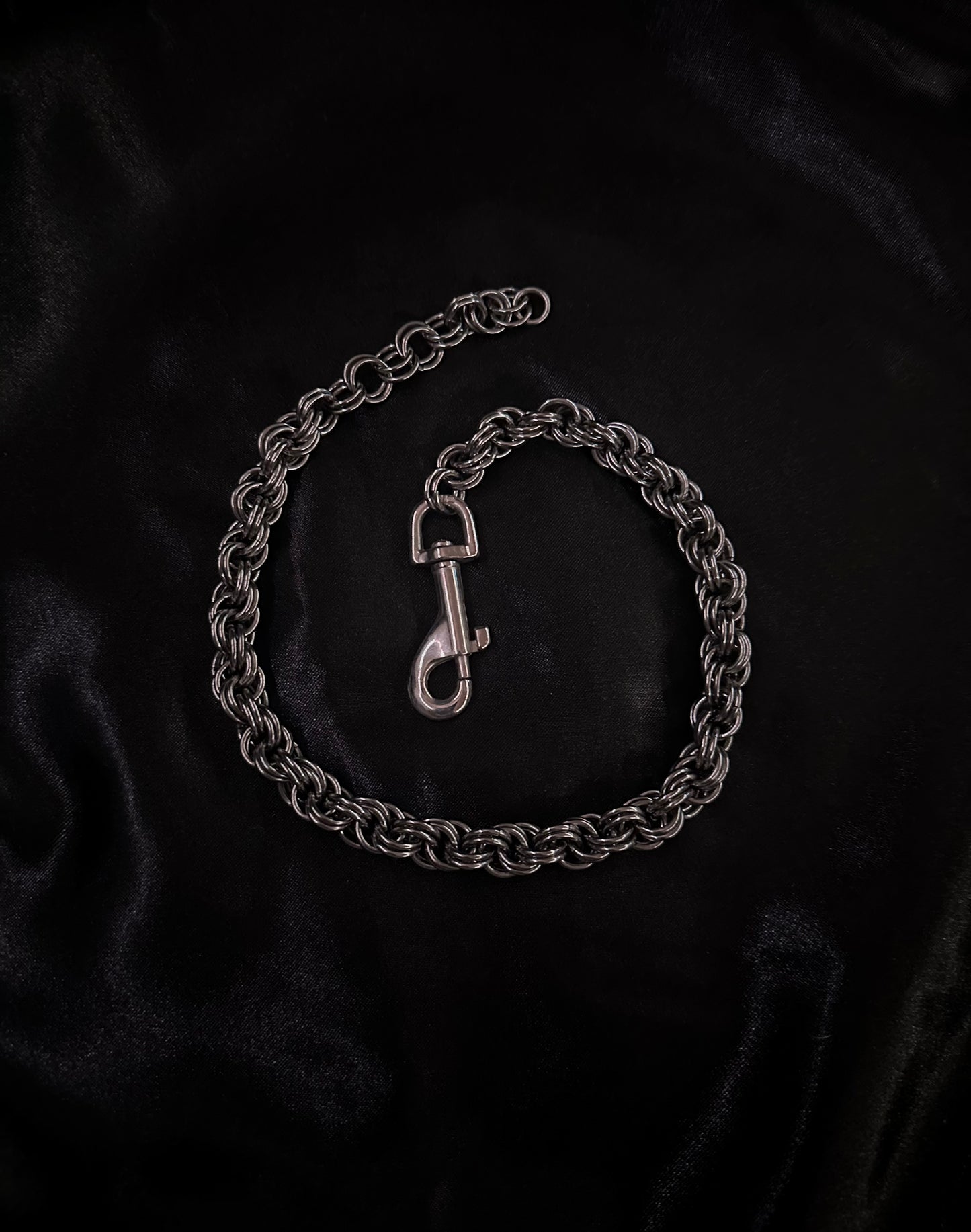 𝕺𝖗𝖕𝖍𝖊𝖚𝖘 𝕹𝖊𝖈𝖐𝖑𝖆𝖈𝖊